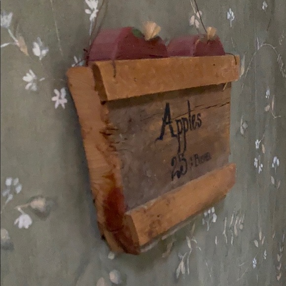 Apple Sign - Picture 2 of 7